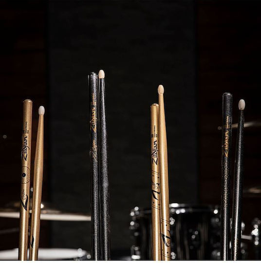 Zildjian Hickory Drumsticks Schlagzeug 5B mit Spitzenform Oval in Gold Farbe