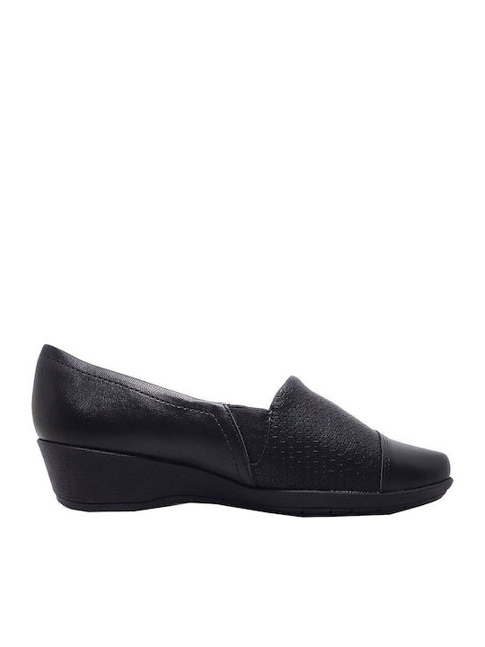 Women's Moccasins in Black Color