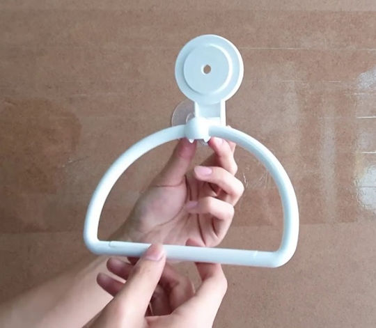 Bathlux 30145 Single Bathroom Ring with Suction Cup 20.3x17.6cm White