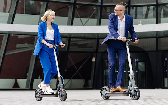 Motus Scooty 8.5 Trotinetă Electrică Pentru Copii Cu Viteză Maximă De 25km/h Și Autonomie De 25km În Culoare Neagră