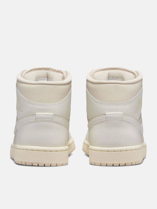 Air  1 Mid Дамски Ботуши Бял