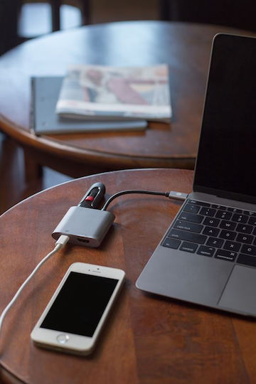 Kanex Конвертор USB-C Мъжки към USB-A / USB-C / VGA Женски Сребрист 1 Брой K181-1278