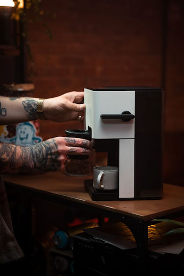 Nivona CUBE 4102 Automatic Espresso Coffee Machine 1455W Pressure 15bar with Grinding Burrs White