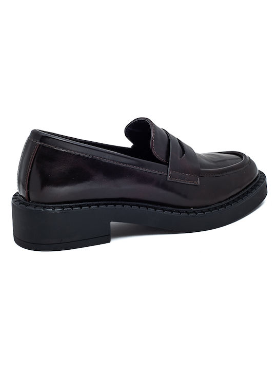 Women's Moccasins in Burgundy Color