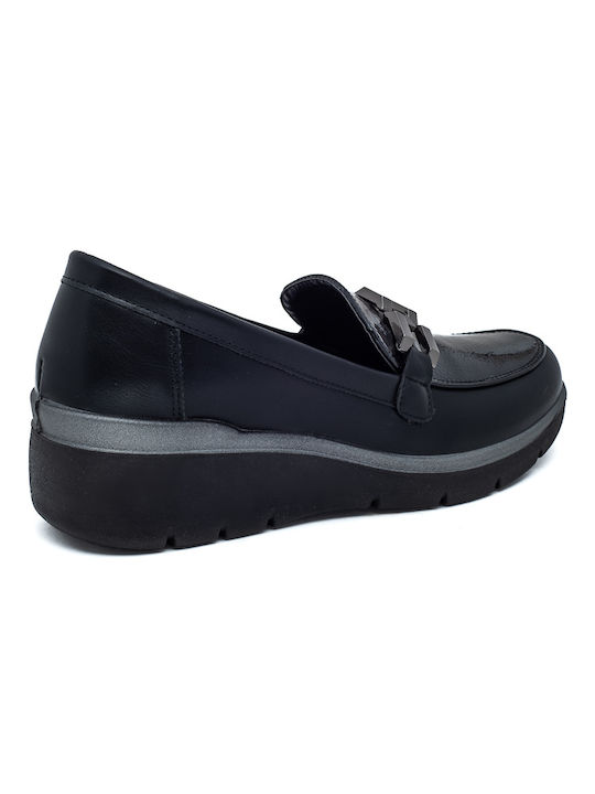 Laura Virgili Patent Leather Women's Moccasins in Black Color