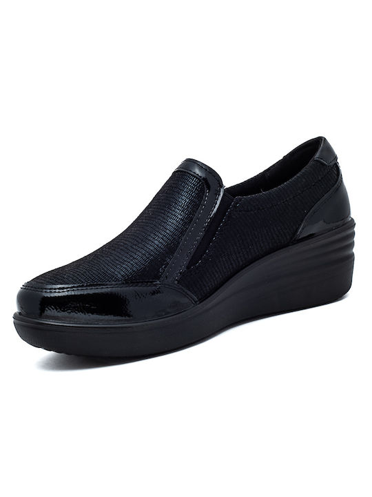 Laura Virgili Patent Leather Women's Moccasins in Black Color