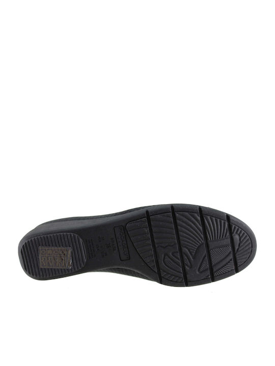 Women's Moccasins in Black Color