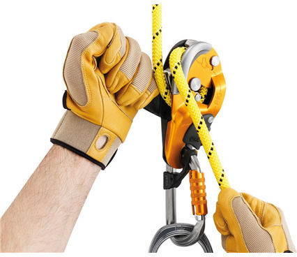 Petzl D021AA01 Abseilgerät Schwarz