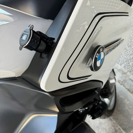 AGVpro Motorcycle Charger Fast Charging with Ports: 1xUSB & 1xLighter with Voltmeter for BMW/Ducati/Triumph