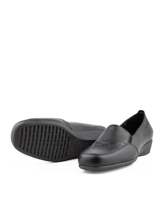 Leather Women's Moccasins in Black Color