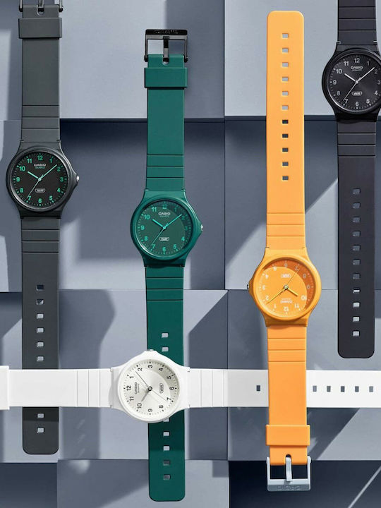 Casio Ανδρικό Ρολόι Μπαταρίας με Πορτοκαλί Καουτσούκ Λουράκι