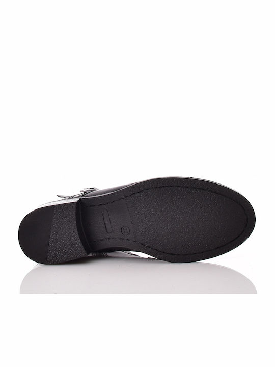 Ghete dama de piele negru