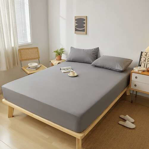 Cearșaf King Size cu Elastic 180x200+20cm. Gri