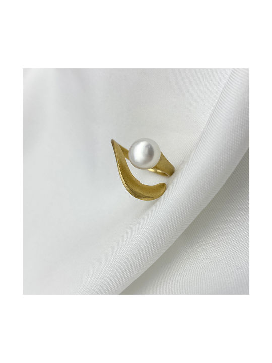 Ring with Pearls