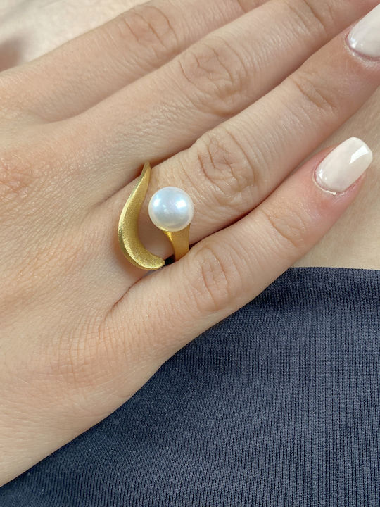 Ring with Pearls