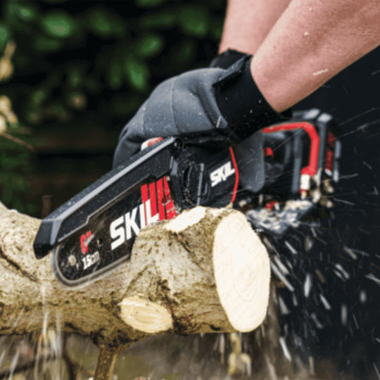 Skil Battery Chainsaw 1.2kg