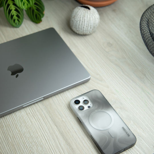 Incase Halo Case Magsafe Iphone 16 Case Oil Slick Smoke