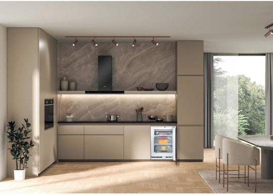Whirlpool Εντοιχιζόμενος Όρθιος Καταψύκτης 91lt