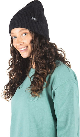 Beanie Beanie Knitted in Black color