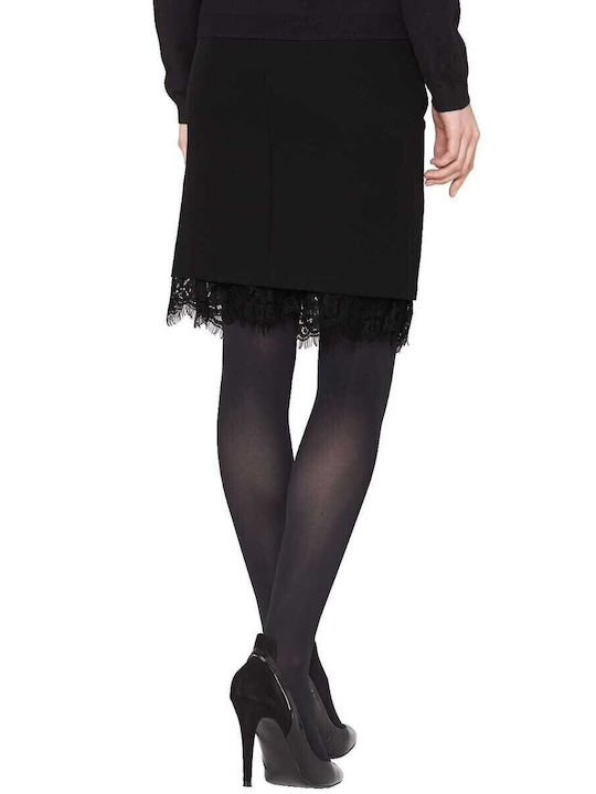 Пола Black
