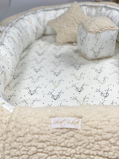 Velvet White Pernă pentru bebeluși în formă de cuib