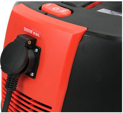Yato Прахосмукачка За Течности / Твърди 1600W с Пластмаса Контейнер 30лт