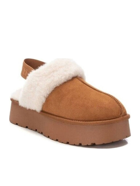 Xti Closed-Toe Slippers with Fur Brown