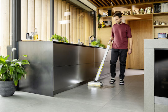 Karcher FC 8 Signature Line Vacuum Cleaner with Water Filter Battery
