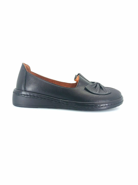 Boxer Leather Women's Moccasins in Black Color