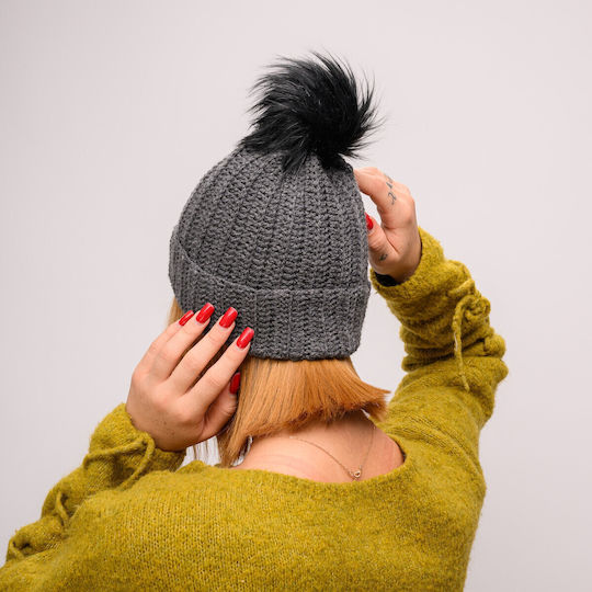 Pom Pom Beanie Beanie with Rib Knit in Gray color