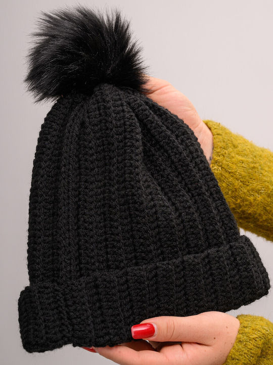 Pom Pom Beanie Frauen Beanie mit Rippstrick in Schwarz Farbe