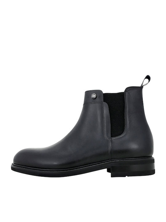 Guy Laroche
