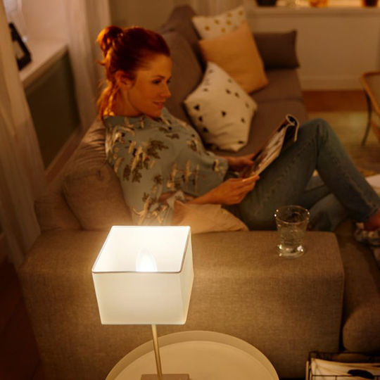 Philips Смарт крушка LED 5.2W за фасунга E14 Регулируем бял цвят 470лм
