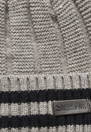 Beanie Beanie Knitted in Gray color