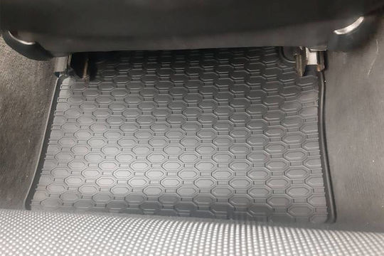 Rubber Mats Geyer & Hosaja BMW Series 3 E90 Sedan E91 Wagon 2004-2012 4 Pieces Black 826/4c