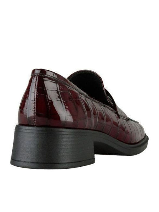 Quadratische Bordeaux Krokodil-Lack-Loafer Design