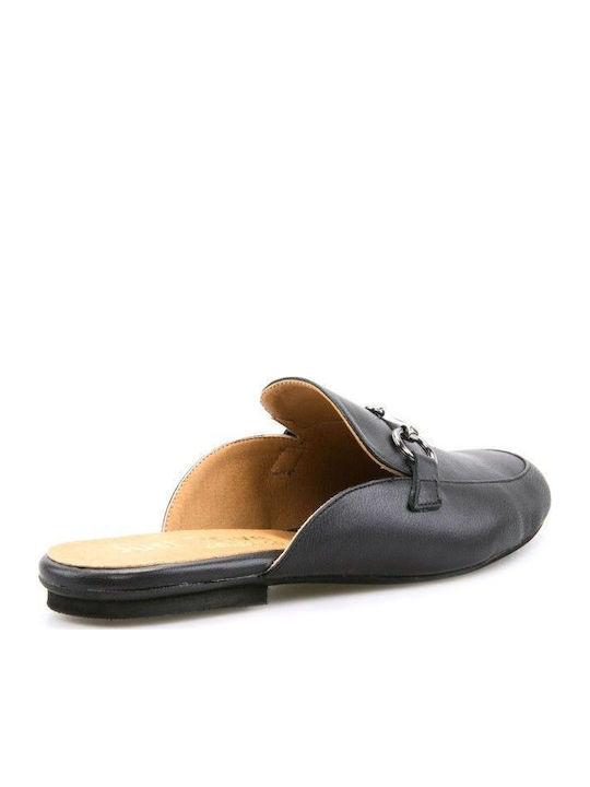 Schwarze matte Mules mit dekorativer Kette