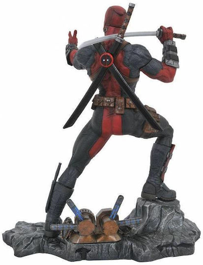 Diamond Select Toys Marvel: Deadpool Deadpool Figure height 30cm