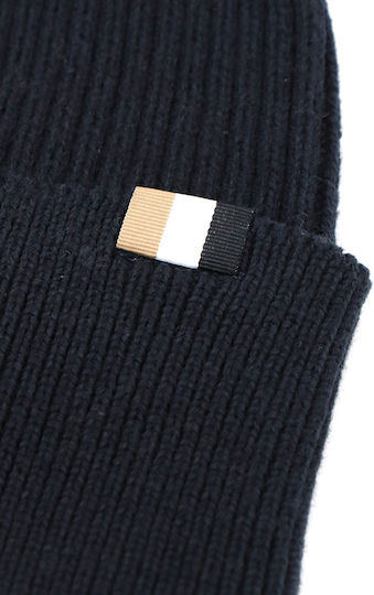 Beanie Beanie Knitted in Blue color