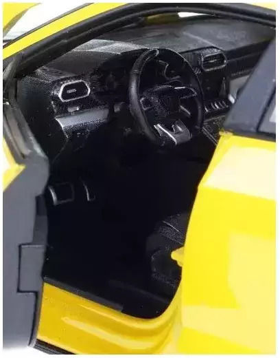Bburago Car Lamborghini Urus - Yellow 1:18 For 3+ Years Old