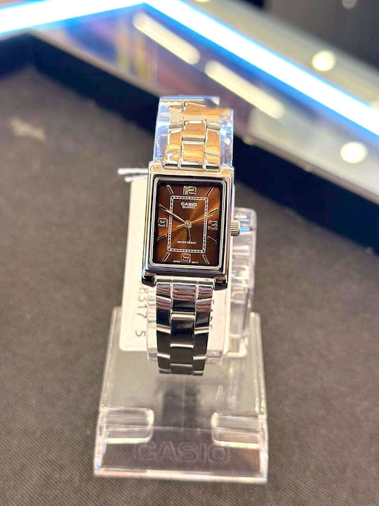 Casio Γυναικείο Ρολόι 32mm Μπαταρίας με Ασημί Μεταλλικό Μπρασελέ