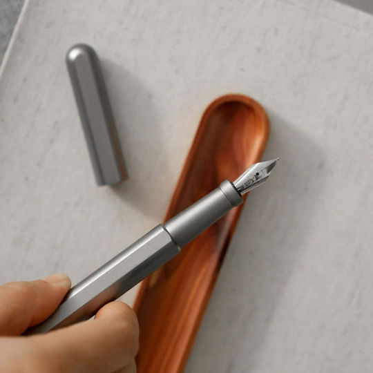 Hölzern Stifthalter in Braun Farbe 1Stück Länge 16cm
