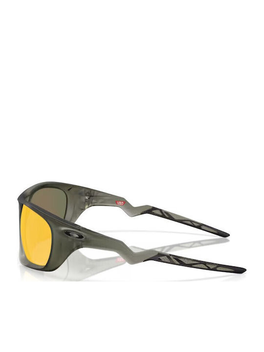 Oakley Prizm Men's Sunglasses with Gray Plastic Frame and Red Lens OO9431-04