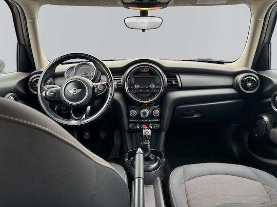 Mini Cooper One D '18