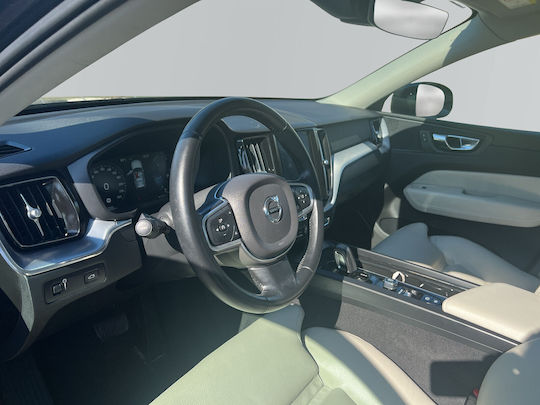 Volvo XC 60 B4 AWD Auto Momentum Pro '19