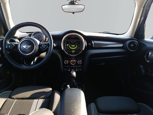 Mini Cooper F55 SD '16