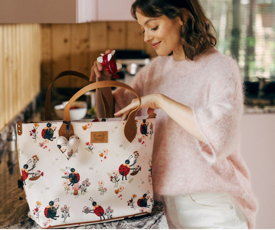La Millou Shoulder/Hand Diaper Bag Mommy's Pink 56x15cm.