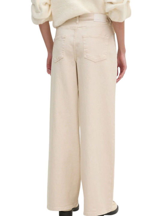 DKNY