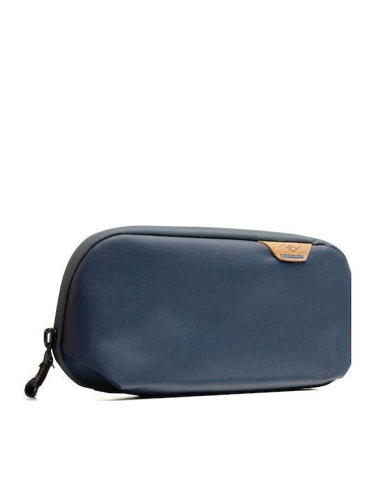 Necessaire in Marineblau Farbe