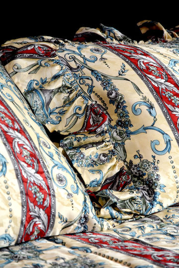 Set Cuvertură Decotelia Satin cu Volane Mărime King 220x240 Bej Paisley Vintage Ruby